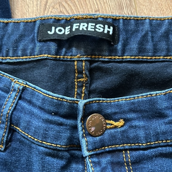 Joe fresh skinny jeans, size 28 - Picture 3 of 8